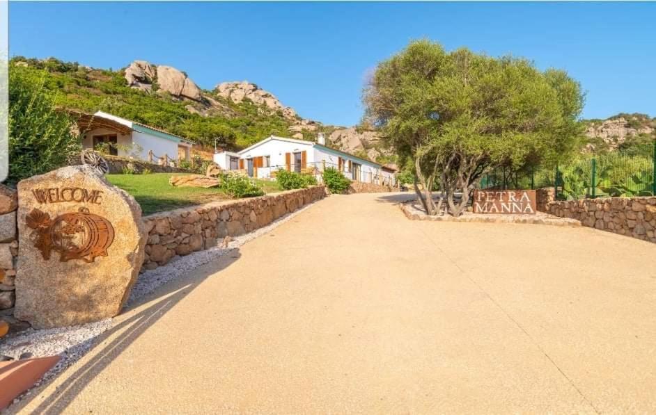 Tenuta Petra Manna Palau Bagian luar foto